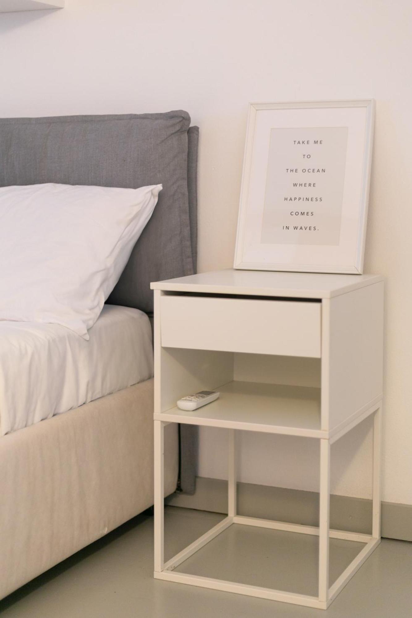White And Brown Exclusive Loft With Terrace - Free Parking - M2 Station Apartment Milan Bagian luar foto